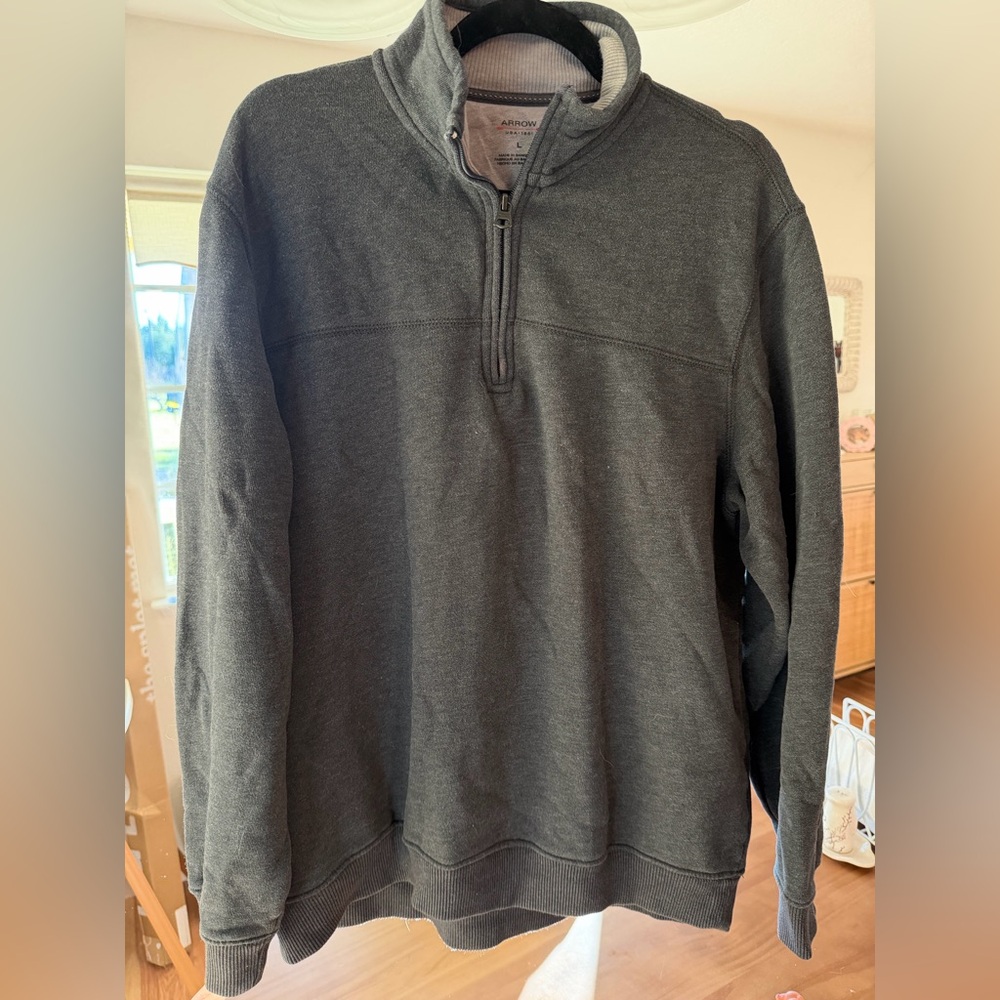 Arrow Men's Dark Gray Zip-Up Sweater
